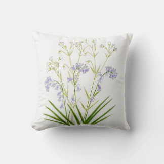 Bluebells and stitchwort Throw Pillow Kussen