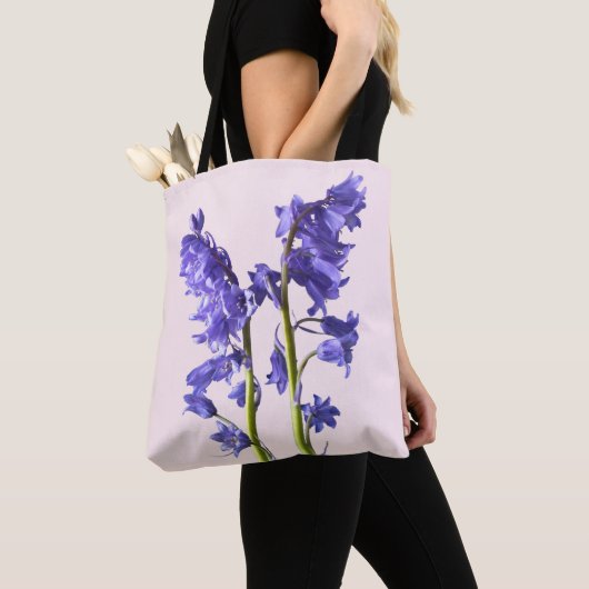 Bluebells, uit de Bossen die ik Creëer. Tote Bag (Dichtbij)