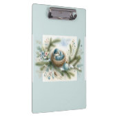 Bluebird Nest with Ornaments in Winter Pines  Klembord (Rechts)