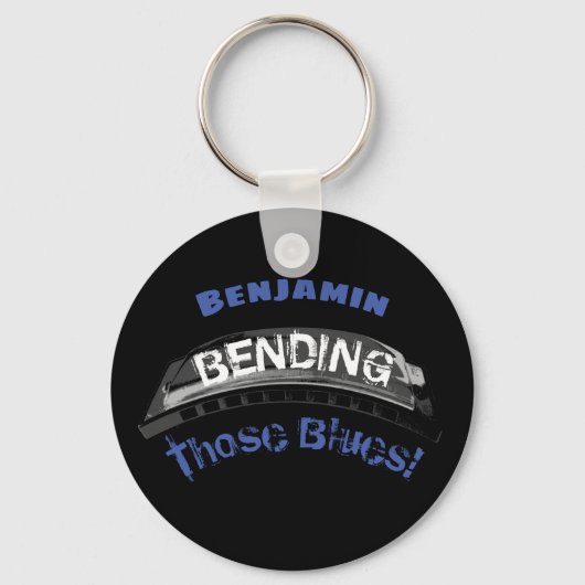 Blues harmonica player buending humor musicus sleutelhanger (Voorkant)