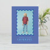 BlueS Photo 2025 Elementary Afstuderen Wavy Lijst Aankondiging (Staand voorkant)