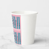 Blues ski's op sneeuw met roze achtergrond papieren bekers (Links)