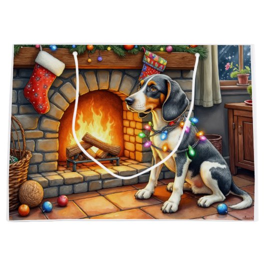 Bluetick Coonhound Fireplace with Christmas Lights Groot Cadeauzakje (Voorkant)