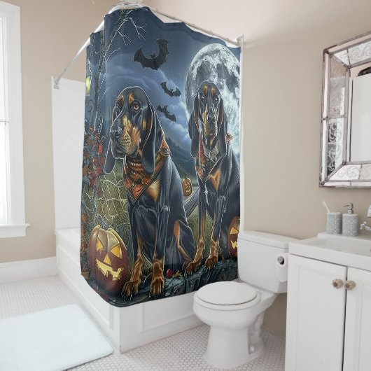 Bluetick Coonhound Halloween Spooky Douchegordijn (In situ)