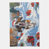 Bluetick Coonhound Hardlopen in de sneeuw met Kers Theedoek (Verticaal)