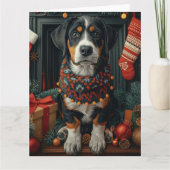 Bluetick Coonhound met kerstcadeaus open haard Kaart (Voorkant)