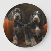 Bluetick Coonhound Puppy Herfst Delight Pompoen Grote Klok (Voorkant)