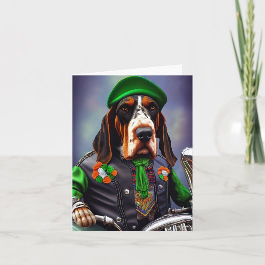 Bluetick Coonhound rijdt fiets St. Patrick's Day Kaart (Voorkant)