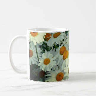 Blühende Gänseblümchen Koffiemok