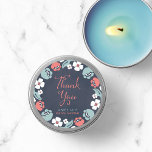 Bluish Chalkboard Floral bedankt Ronde Sticker<br><div class="desc">Dit Dank u rond sticker kenmerkt mooie floral tegen een blauwige chalkboardachtergrond, met het woord "Dank u"in modern manuscriptdoopvont. Gebruik het om uw Vrijgezellenfeesten enveloppen af te dichten of voor decoratie. Bekijk hier de bijbehorende uitnodiging voor een bridal-douche -> http://www.zazzle.com/bluish_chalkboard_floral_bridal_shower_card-256576743392658182?rf=238364477188679314 Pas deze aan met uw details door de plaatsaanduidingstekst te...</div>
