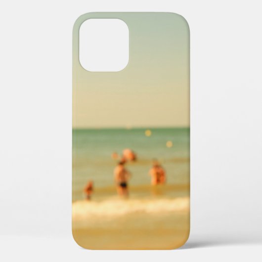 Blurred strand foto met bokeh. Mensen die zich ont Case-Mate iPhone Case (Achterkant)