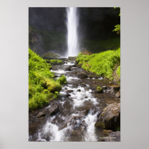 Blurred Waterfall en River Poster