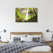 Blurred Waterfall in Oregon rond Lush Greenery Canvas Afdruk (Insitu (Slaapkamer))