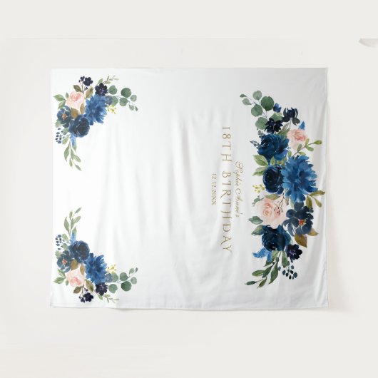 Blush Blauwe Bloemstuk 18e Verjaardag Photo Booth  Wandkleed (Voorkant (horizontaal))