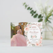 Blush Bloem Roze Goud Vlinders Quinceañera Aankondigingskaart (Staand voorkant)