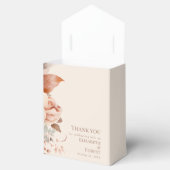 Blush Bloemen Mocha Mousse Monogram Huwelijk Bedankdoosjes (Geopend)