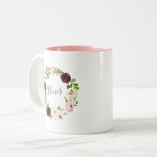 Blush bloemenkrans gepersonaliseerd tweekleurige koffiemok (Voorkant links)