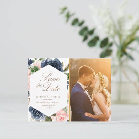 Blush bloemenmarineblauw foto Save the date Briefkaart (Staand voorkant)