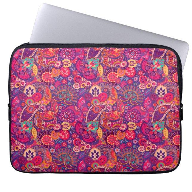Blush Bloom: Artistiek Roze Tuin Patroon Laptop Sleeve (Voorkant)