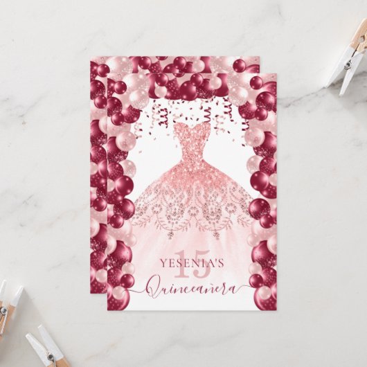 Blush Bourgogne Quinceañera Balononuitnodiging Kaart (Voorkant / Achterkant in situ)
