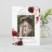 Blush Bourgondië Waterverf Flowers Afstuderen Aankondiging (Staand voorkant)