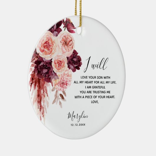Blush Burgundy Personalized Moeder van de Groom Keramisch Ornament (Rechts)