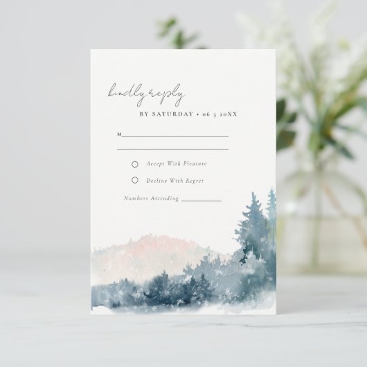 BLUSH DUSKY BLUE MOUNTAINES PINE WEDDING RSVP INFORMATIEKAARTJE (Staand voorkant)