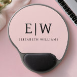 Blush Dusty Pink Girly Script Monogram Naam Modern Gel Muismat<br><div class="desc">Blush Dusty Pink Monogram Voeg je eigen naam Mousepad (Muismat) toe. Dit maakt de perfecte liefhebbende 16 verjaardag,  bruiloft,  vrijgezellenfeest,  verjaardagsdag,  baby shower of vrijgezellenfeest voor iemand die van luxe glam en stijl houdt.</div>