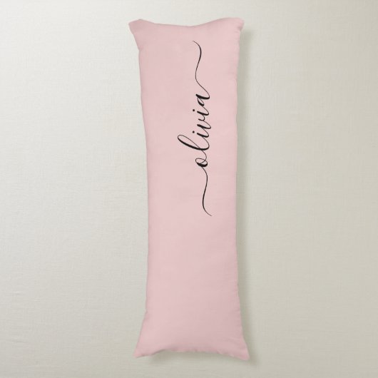 Blush Dusty Pink Modern Script Girly Monogram Naam Lichaamskussen (Voorkant Verticaal)
