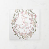 Blush Dusty Roze Aardse Hues Pioen Bloemen Bruilof Drieluik Uitnodiging (Cover)