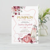 Blush en Burgundy Coquette Pumpkin Baby Shower Kaart (Staand voorkant)