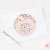 Blush en Violet Bloom Rond Terugkeeradresetiket Ronde Sticker (Envelop)
