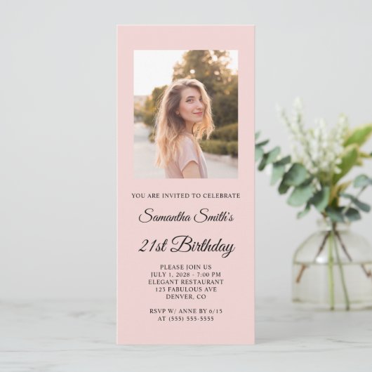 Blush en zwart Elegant Script 21st Verjaardag Foto Kaart (Staand voorkant)