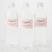 Blush en zwart Elegant Script 40th Verjaardag Waterfles Etiket (Flessen)