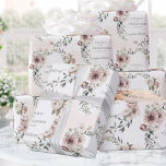 Blush eucalyptus Wedding toevoegen Naam & Gefelici Cadeaupapier<br><div class="desc">Een bruiloft die papier verpakt in waterverf geschilderde bloemen en sage eucalyptuswortels met de bruid- en groomnaam,  hun numerieke trouwdatum,  en het woord "gefeliciteerd".</div>