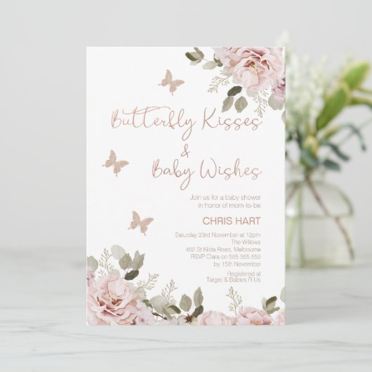 Blush Floral Butterfly Kisses Baby shower Kaart (Staand voorkant)