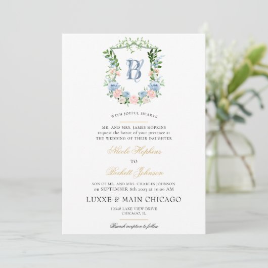 Blush Floral Crest Wedding Kaart (Staand voorkant)