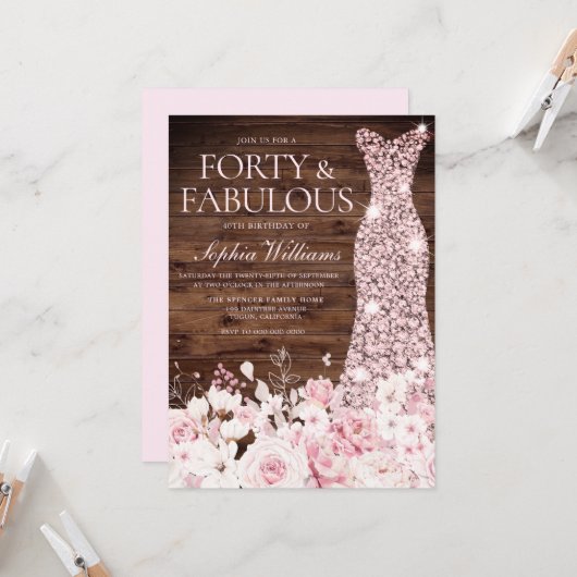 Blush Floral & Dress Rustic 40th Birthday Party Kaart (Voorkant / Achterkant in situ)