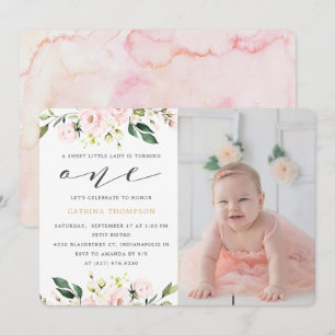 Blush Floral Greenery Girl 1e verjaardag Foto Kaart