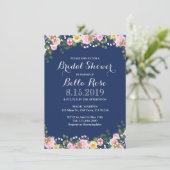 Blush Floral Navy Blue Vrijgezellenfeest Invite Kaart (Staand voorkant)