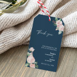 Blush Floral Navy Weddenschap Dank je cadeau Label Cadeaulabel<br><div class="desc">Deze bloedige bruiloft voor de mariniers is te danken aan het geschenk label met prachtige, klassieke achtergronden van pastelroze en marineblauw, met eenvoudige moderne typografie en elegante kalligrafie om een gesofisticeerde toon aan te geven voor elke soort gebeurtenis. Elk product is voorzien van prachtige blush roze rozen en perzik en...</div>