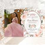 Blush Floral Roos Gold Butterflies Quinceañera Save The Date<br><div class="desc">Personaliseer deze elegante blozend roos gouden Quinceañera / Sweet 16 birthday afbeelding bewaar de datum gemakkelijk en snel. Klik op de knop verder aanpassen om de teksten te bewerken, lettertypen en lettertypekleuren te wijzigen. Met prachtige waterverf blozen, vlinders en een rozen gouden afgesneden ovale ruimte om al uw belangrijke feestdetails...</div>