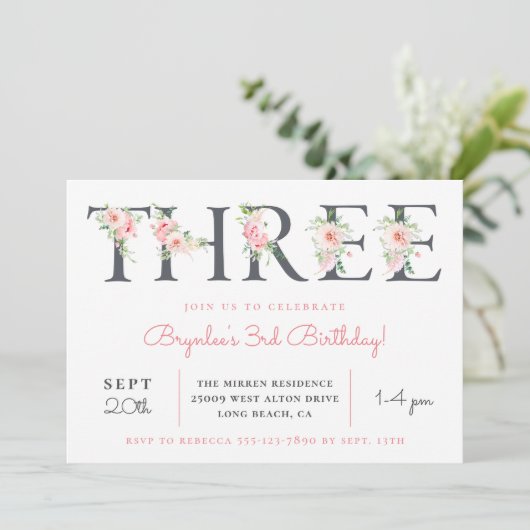 Blush Floral THREE | 3e verjaardag feest Kaart (Staand voorkant)
