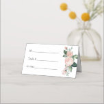 Blush Floral White Weddenschapskaart Plaatskaartje<br><div class="desc">Dit bloedige witte bruiloft met een platte kaart is voorzien van prachtige, neutrale achtergronden van zwart of wit met eenvoudige moderne typografie en elegante kalligrafie om een gesofisticeerde toon aan te geven voor elke soort gebeurtenis. Elk product is voorzien van prachtige blush roze rozen en perzik en ivoor hydrangeas, die...</div>