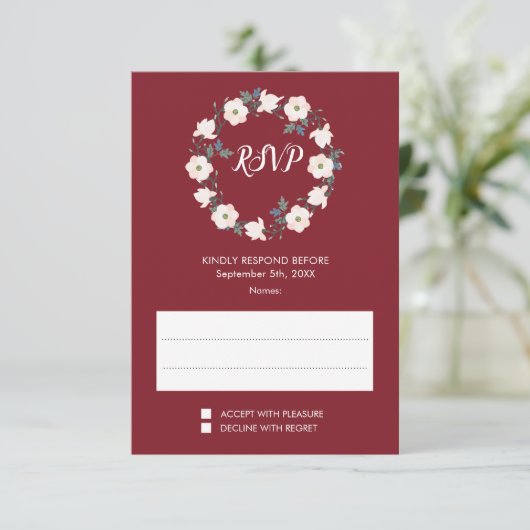 Blush Floral Wreath Burgundy Wedding RSVP Kaartje (Staand voorkant)