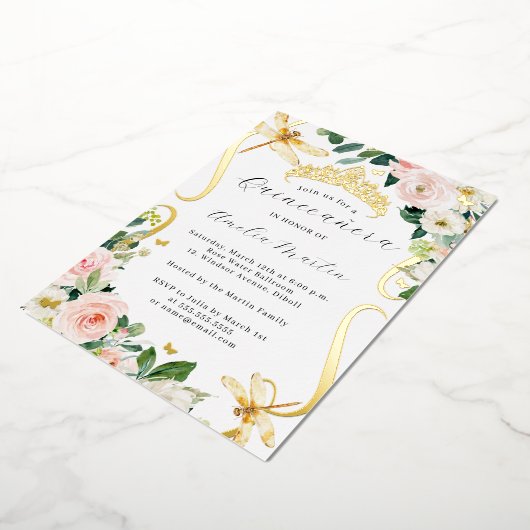 Blush Gouden Bloemen Dragonfly Scroll Quinceanera Folie Uitnodiging (Gedraaid)