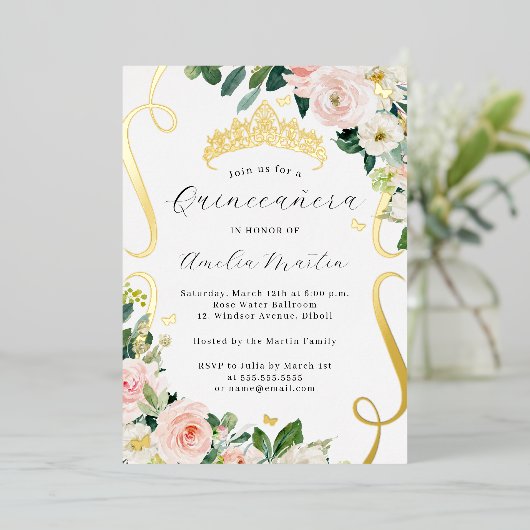 Blush Gouden Bloemen Scroll Quinceanera Folie Uitnodiging (Staand Voorkant)