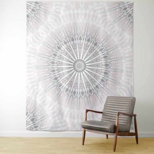 Blush Gray Mandala Wandkleed (In situ)