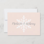 Blush Grey Snowflake Winter Wedding RSVP-kaart RSVP Kaartje (Voorkant)