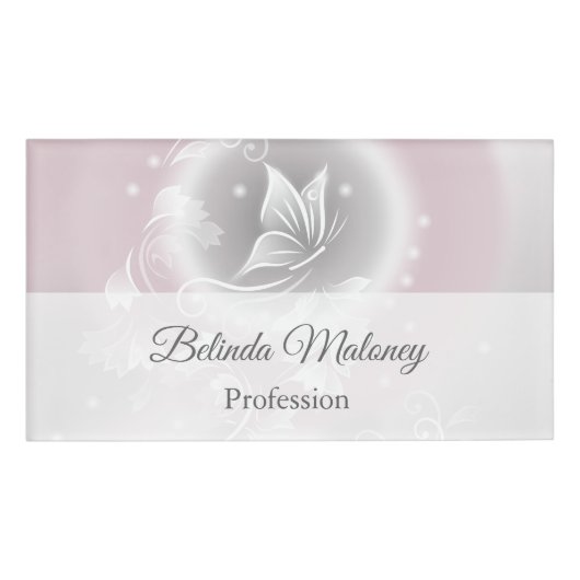 Blush Grey White Floral Butterfly Fantasy Naambadge (Voorkant)